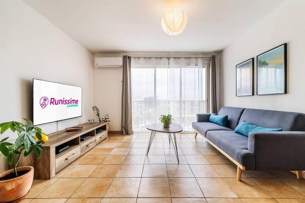 Jade - Appt 2 Chb - 4 Personnes - A 200 M Du Lagon De Saint-Pierre - Residence Avec Belle Piscine Et Parking Prive - Sur Le Front De Mer Et A 2 Pas Du Centre-Ville De St-Pierre Zewnętrze zdjęcie