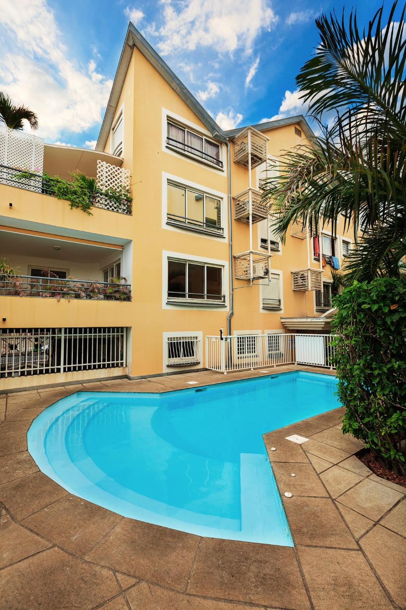Jade - Appt 2 Chb - 4 Personnes - A 200 M Du Lagon De Saint-Pierre - Residence Avec Belle Piscine Et Parking Prive - Sur Le Front De Mer Et A 2 Pas Du Centre-Ville De St-Pierre Zewnętrze zdjęcie